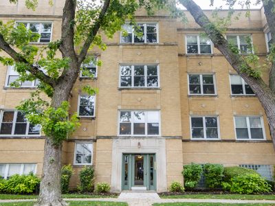 4309 N Troy St APT 2, Chicago, IL, 60618