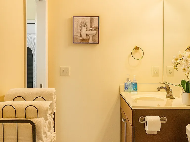 5640 Irish Way #204 — Photo 25