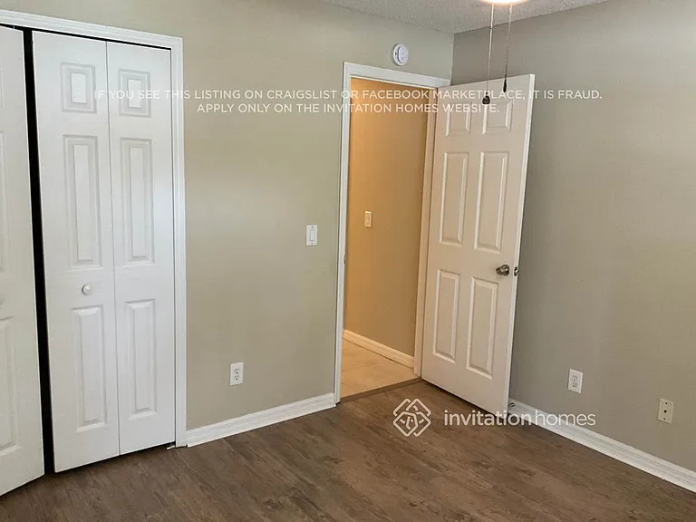 13835 Valleybrooke Ln — Photo 6