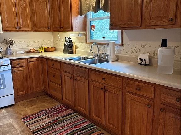 3rd image of 3602 Patricia Ln