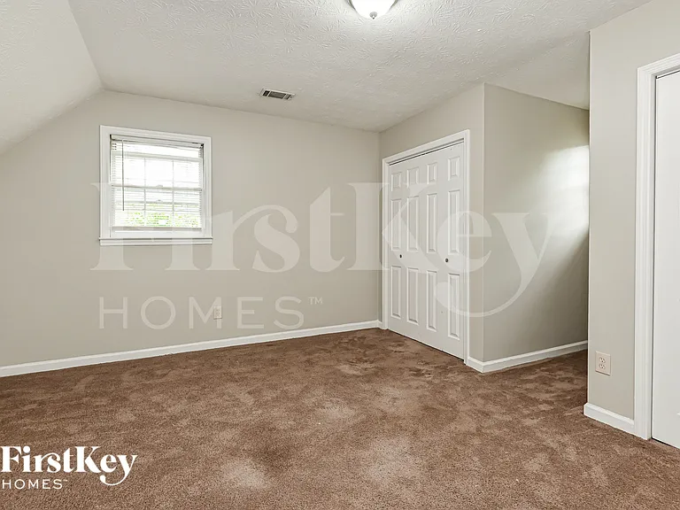 3900 Hadley Farm Dr — Photo 15