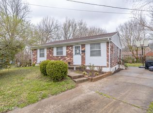 11703 Wiltonwood Ct, Louisville, KY 40272