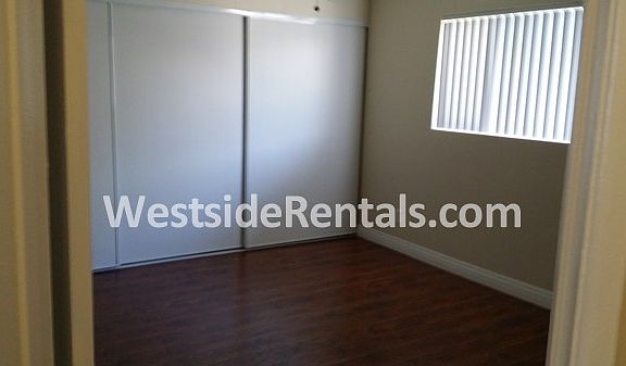5th image of 11922 Burbank Blvd APT 23