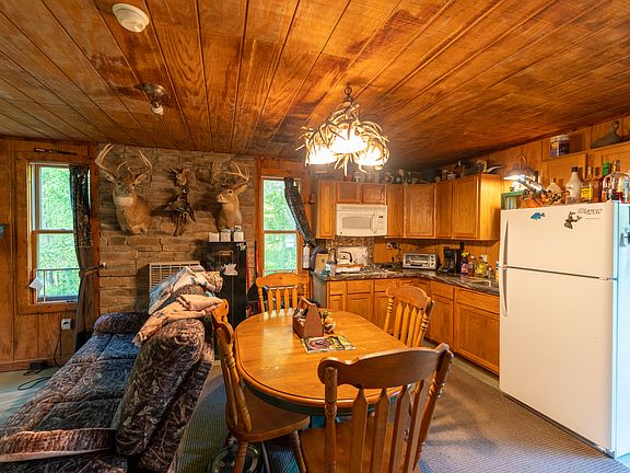 5th image of 26028 Hollinghead Ln