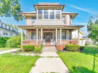 553 White St, Springfield, MA 01108