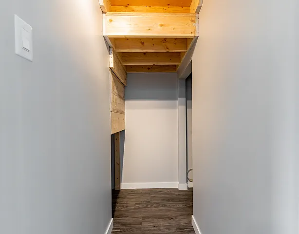107 Thode Ave — Photo 14