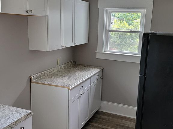 2nd image of 619 Hopocan Ave #2