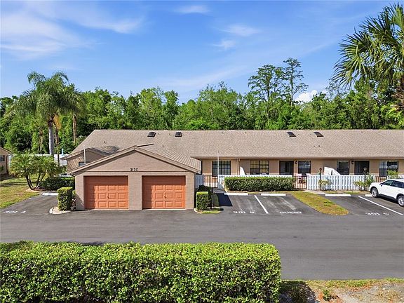 3rd image of 3135 CHARTER CLUB DRIVE #B