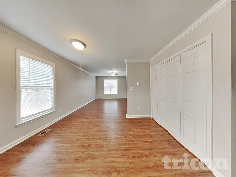 1004 Girder Ct — Photo 4