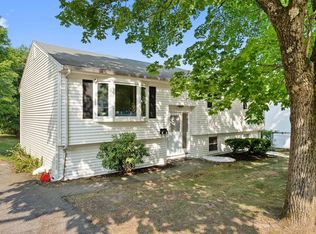72 John St, Reading, MA 01867