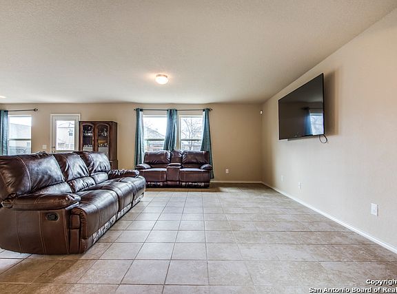5th image of 10434 Rosewood Crk