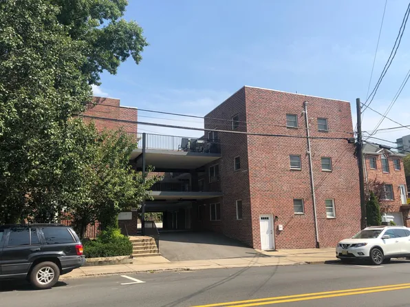 344 Gorge Rd APT 4B, Cliffside Park, NJ 07010