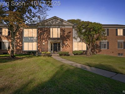 29660 Middlebelt Rd UNIT 1102, Farmington, MI, 48334