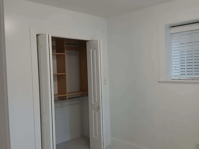 2707 Parker St — Photo 6
