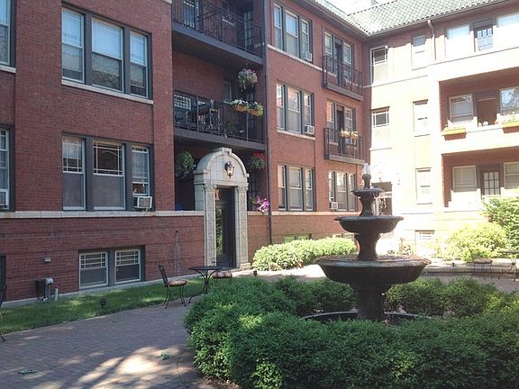 2nd image of 4615 N Dover St APT 1W