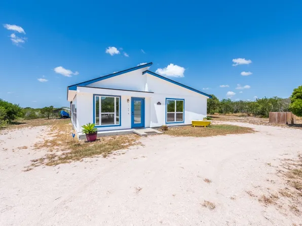 121 Hillside View Dr, Sandia, TX 78383