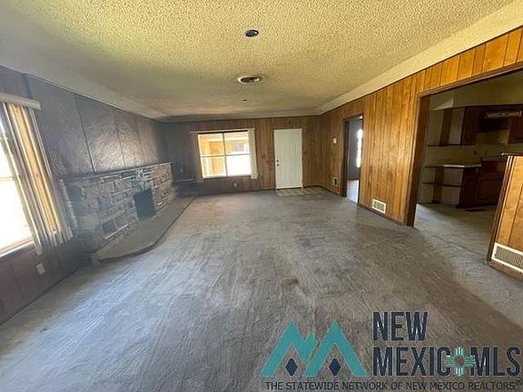 3rd image of 2601 W Richardson Ave