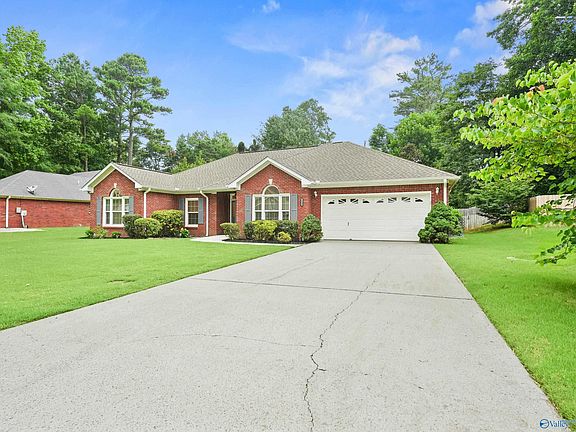 5th image of 1693 Longleaf Dr NW