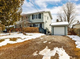 19 Thomas St, Smiths Falls, ON K7A 3E3