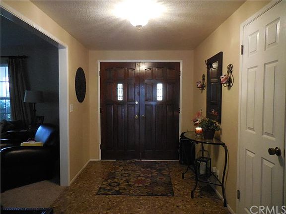 5th image of 1747 N San Antonio Ave