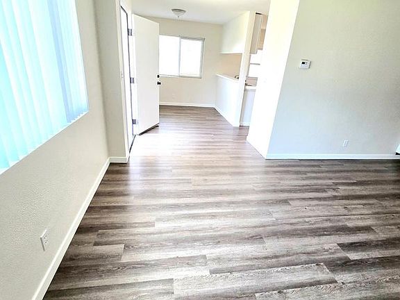 4th image of 2976 Sherwin Ave