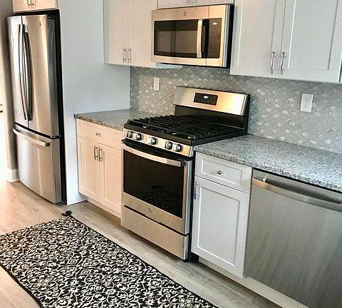 4th image of 134 Prince Charles Dr