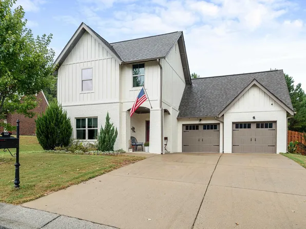 160 Lake Chelsea Dr, Chelsea, AL 35043