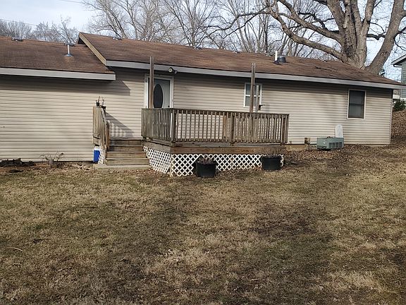 4th image of 1109 Cordell St