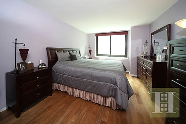 Rented by Halstead Real Estate | media 34