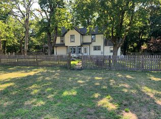 15 South St #M, Manorville, NY 11949