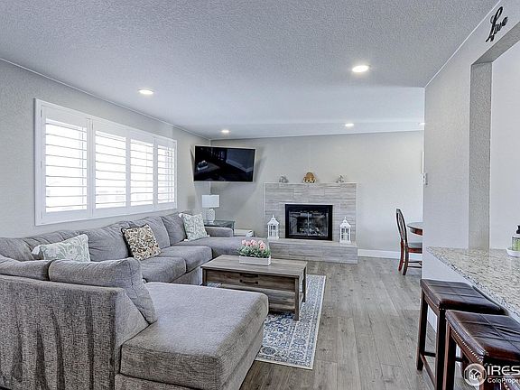 3rd image of 2136 S Balsam Ct