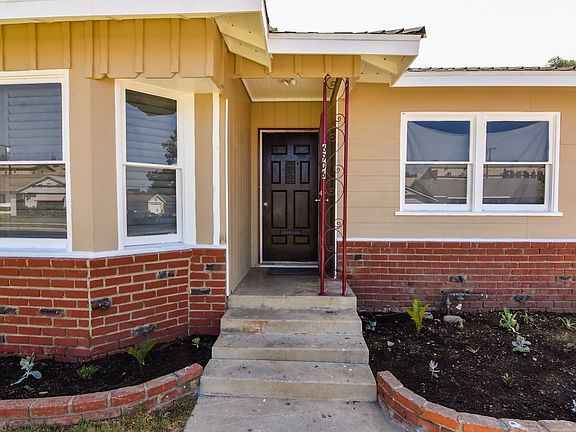2nd image of 6906 McLennan Ave