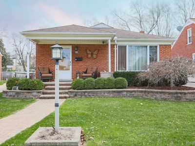 6832 Engleman Ave, Center Line, MI, 48015