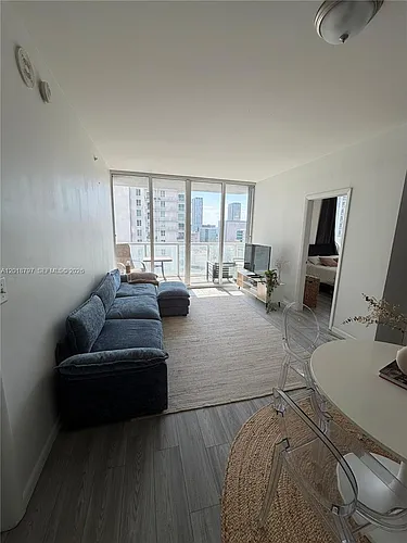 244 Biscayne Blvd Photo 1