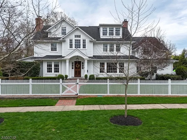 611 Bradford Ave, Westfield Town, NJ 07090