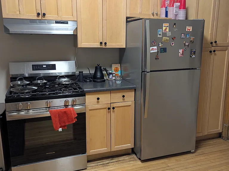 1638 W Waveland Ave — Photo 8
