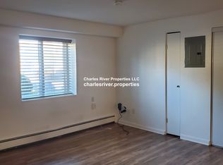 356 Lincoln St APT 1, Waltham, MA 02451
