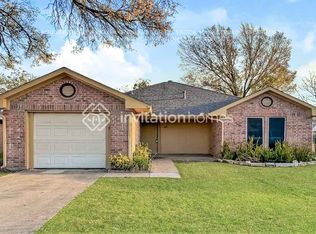 605 E Buffalo St, Forney, TX 75126