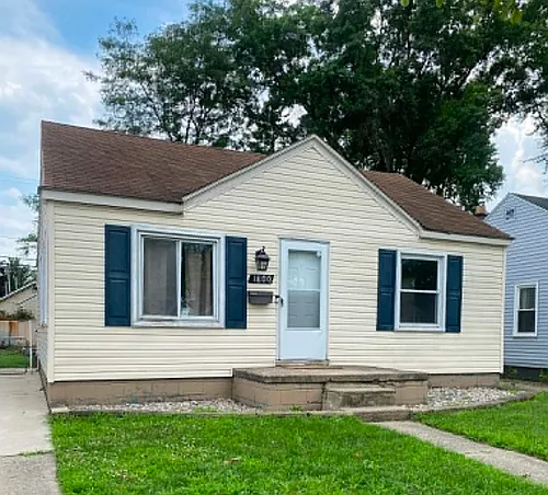 1800 Browning St Photo 1