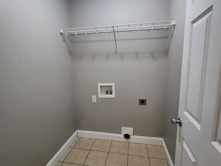 36 Eleanor Pl — Photo 11