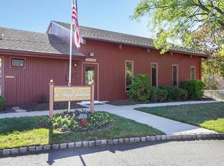 183A Sierra Ct, Woodbridge, NJ 07095