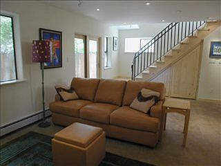 3rd image of 410 Burch Street-unit 11-b
