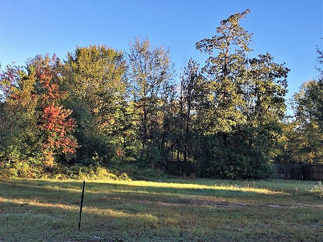 1st image of 3607 Woodland Dr