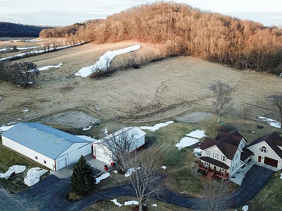 3rd image of S694 Gilman Valley Rd