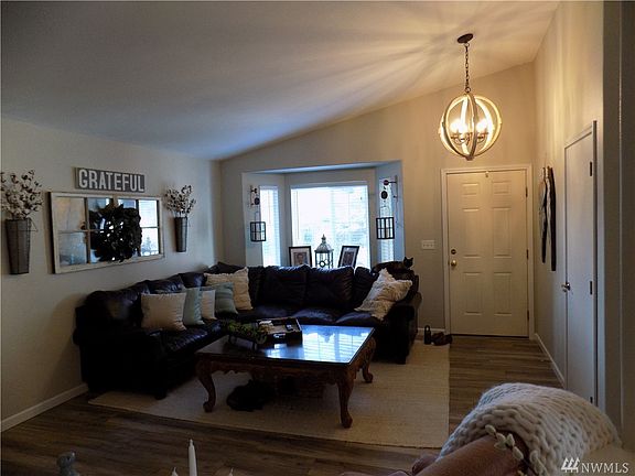 Welcome Home - Covered front entrance Bay Window, Garden area. Cute as a button - No More Stairs !
