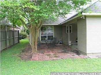 2nd image of 18466 Lake Camellia Ave