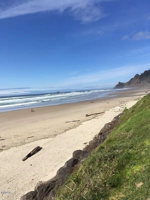 7700 NE Williams Ct photo 1