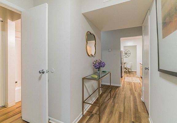 4th image of 601A Country Club Pkwy #D822a