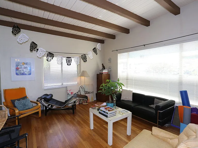 1521 E Mabel St #A — Photo 11