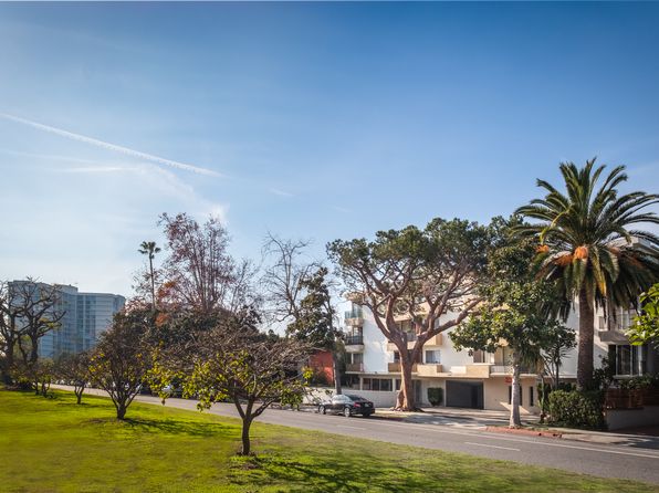 305 San Vicente Blvd #F3bbd9673